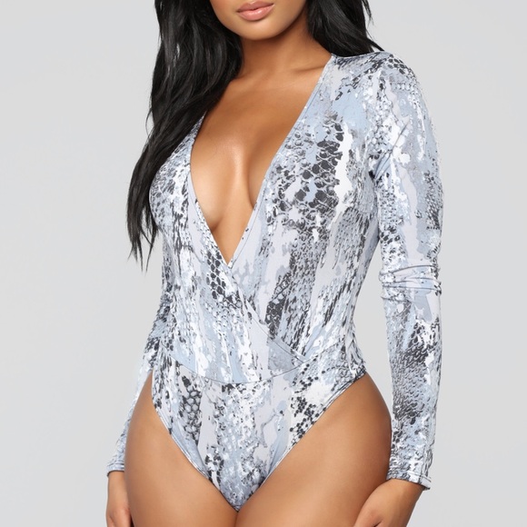 Fashion Nova snakeskin bodysuit - Picture 1 of 2